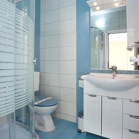 Kristal Apartment *